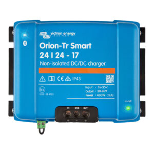 Victron Energy DC/DC charger, blue, with connections