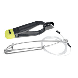 Fish stringer and clip with line