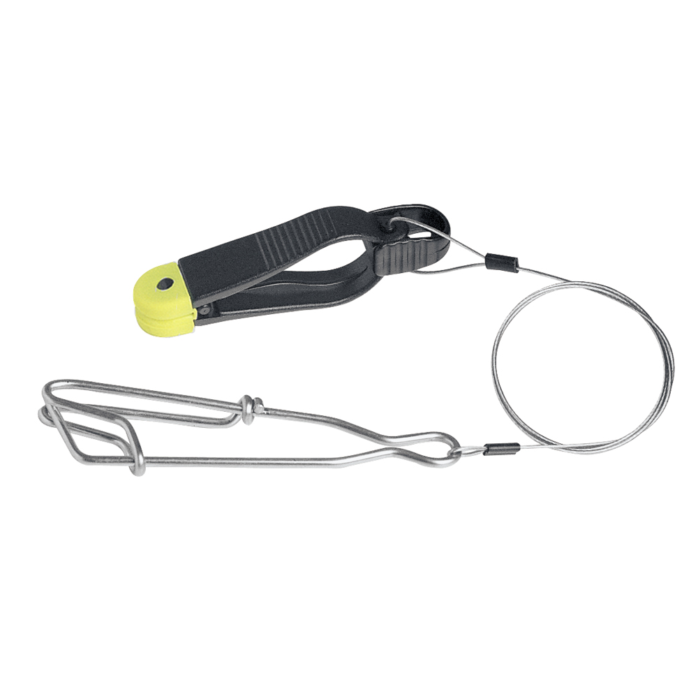 Fishing line clipper with retractable lanyard
