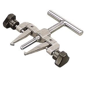 Automotive gear puller tool with handles