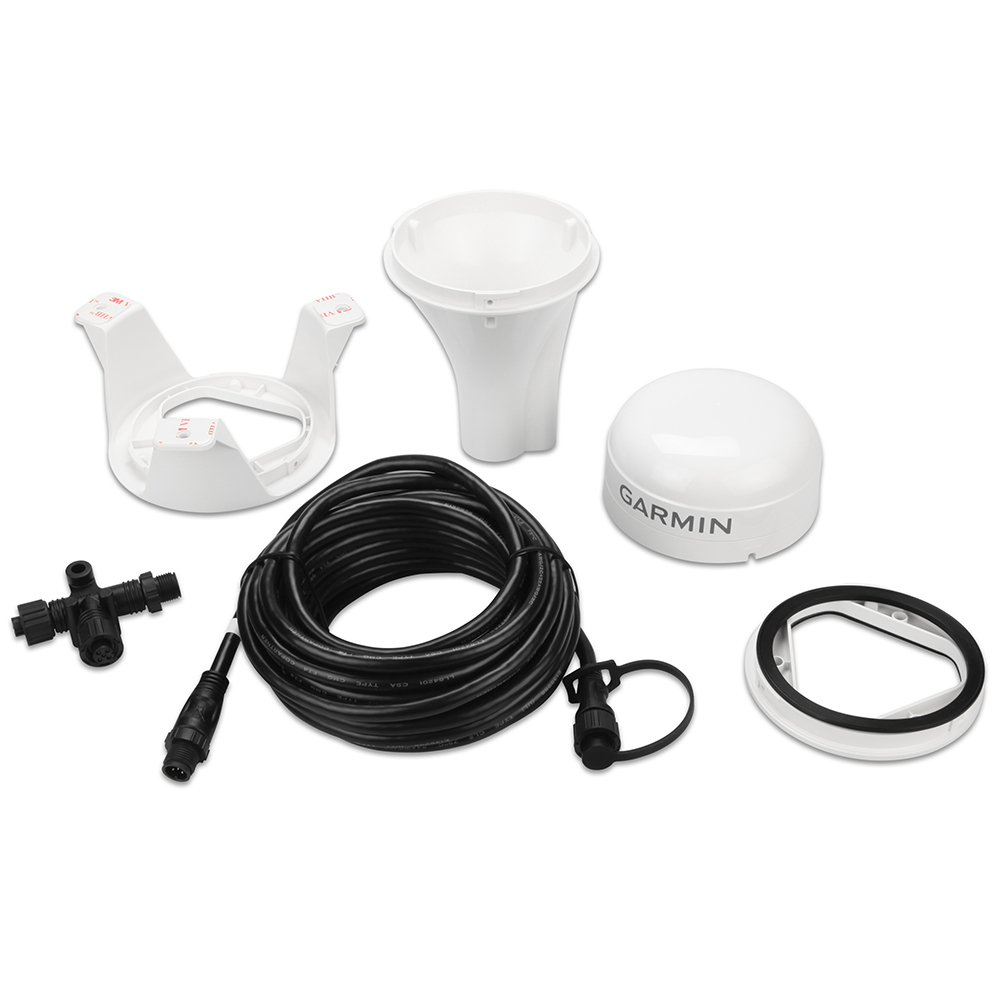 Garmin marine antenna kit with cables and components.
