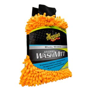 Meguiar's orange dual-sided wash mitt product.